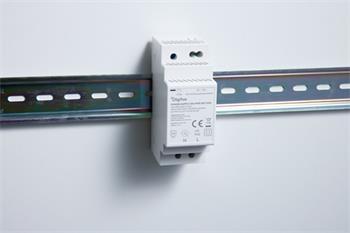 DIGITUS 12V / 2A / 24W Stupňovitý napájecí zdroj na DIN lištu (tenký, třída II)